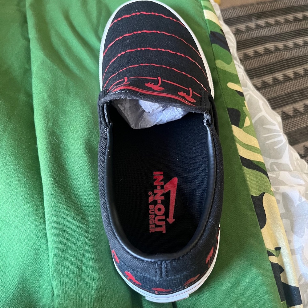 Vans - Picture 2 of 3